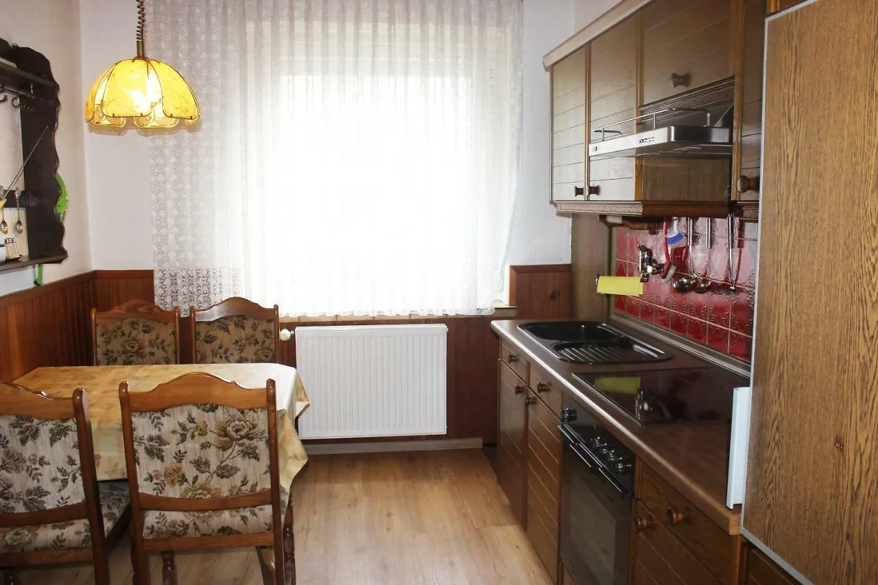 Ferienwohnung Kleefelds kontakt